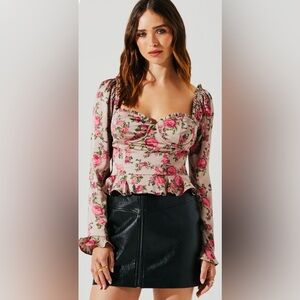 New! ASTR LONG SLEEVE SWEETHEART CINCH BUST FLORAL TOP, Size Medium